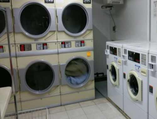 Tok-RV laundry-room